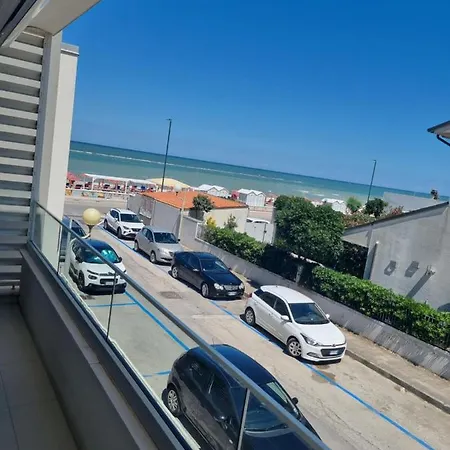 Vacanze Prima Fila Al Mare Apartment